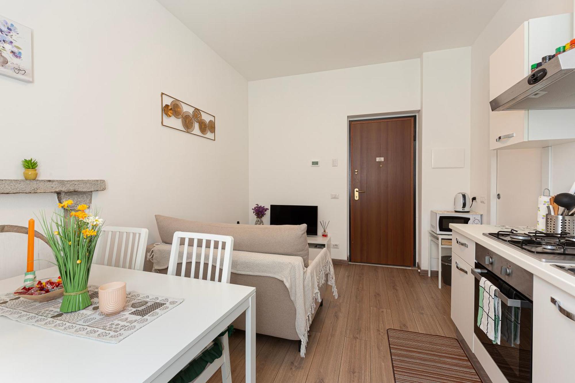 Anita'S Apartment Como Bagian luar foto